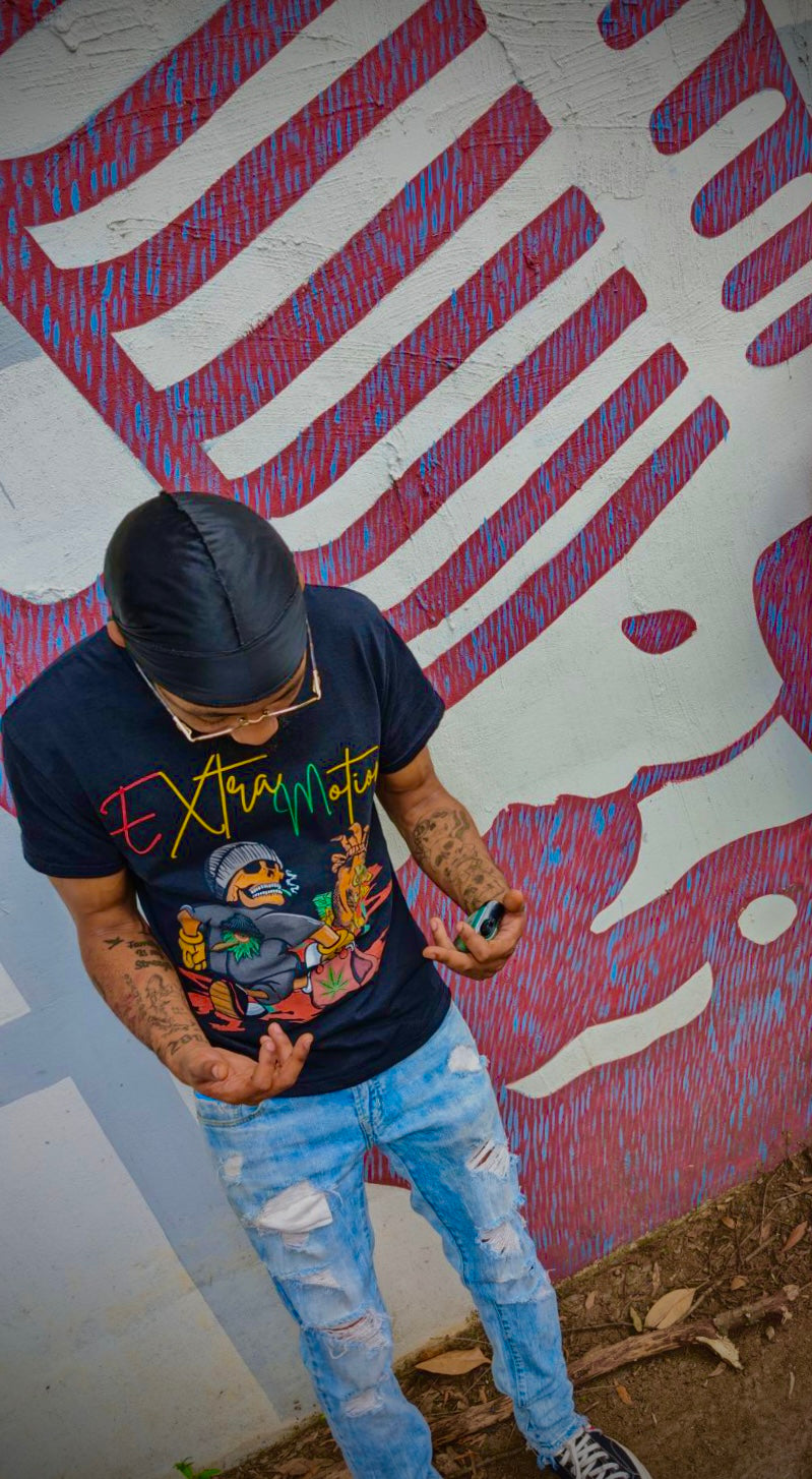 Extra Motion Running to that bag to it runs to me Shirt/Matches khaki Shorts