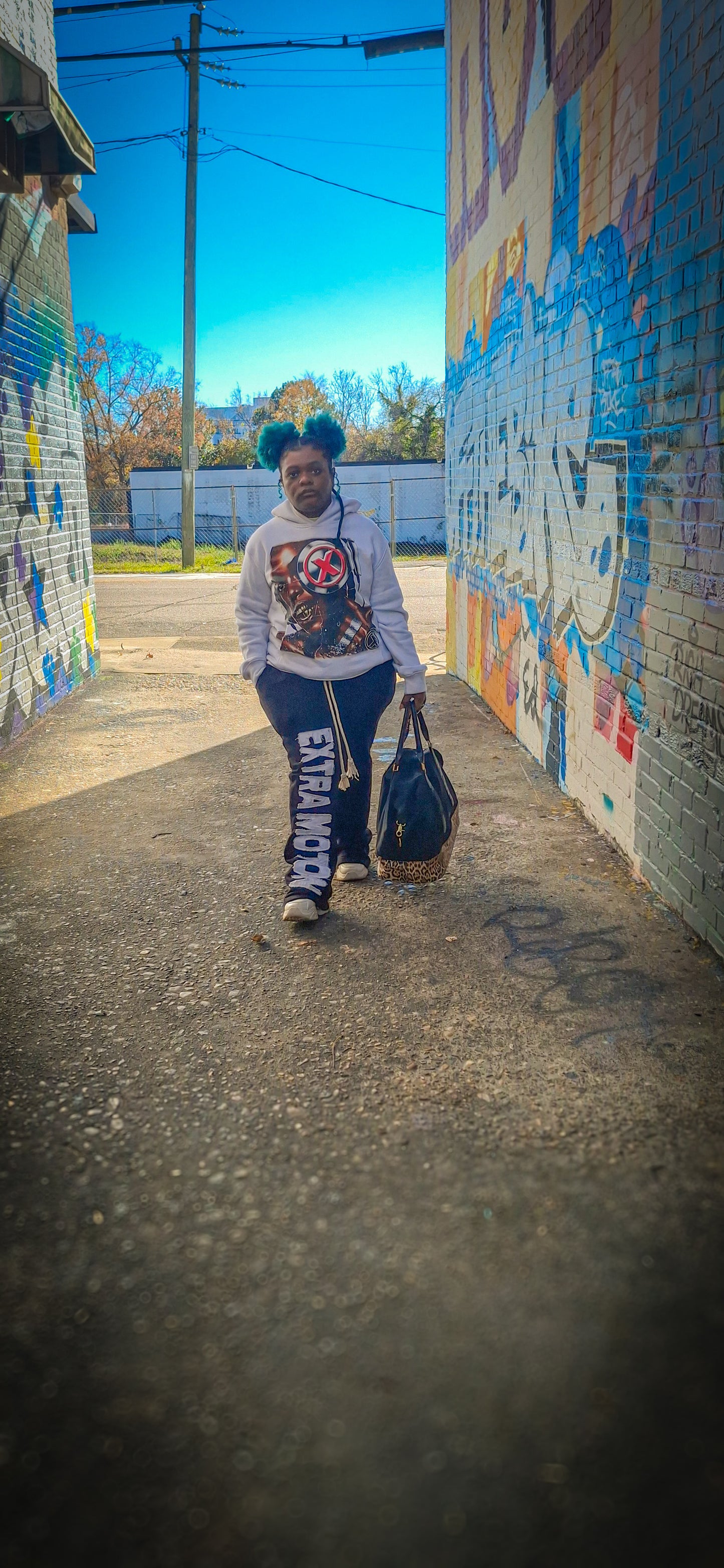 Sound like Motion "White hoodie"