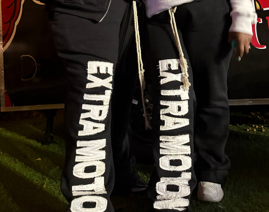EM embroidery "sweatpants"